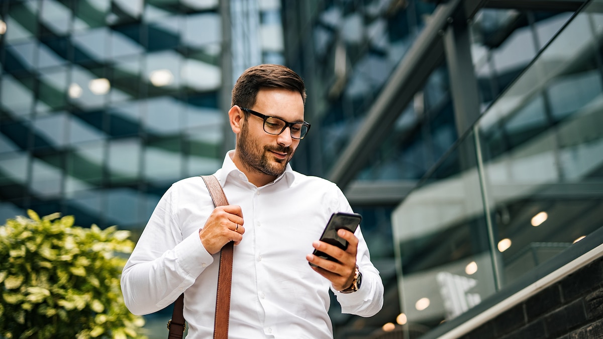 Un truco mínimo puede mejorar las respuestas de la <b>inteligencia artificial</b> - La Nación thumbnail