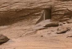 La explicación detrás de la enigmática “puerta” que la NASA detectó en Marte