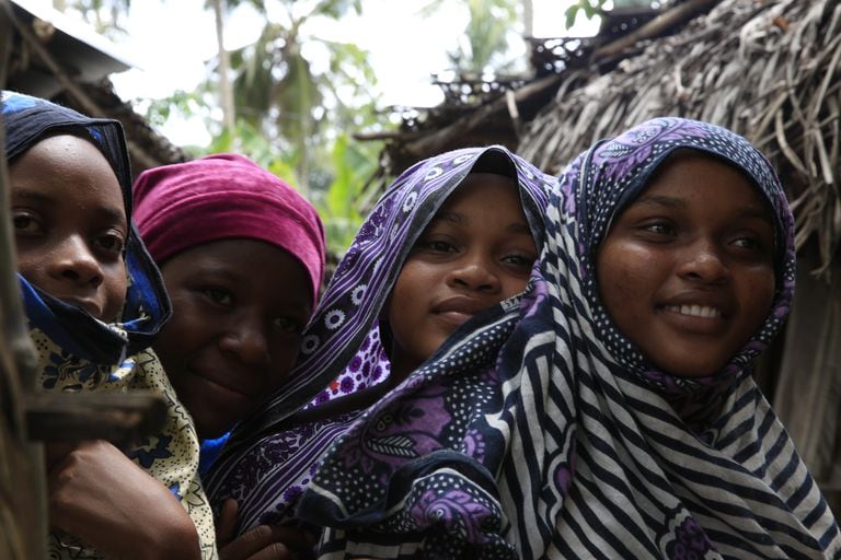 Grupo de niñas en la isla de Zanzíbar, perteneciente a Tanzania