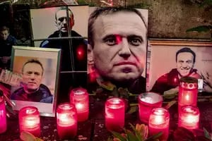Una nueva revelación sobre los últimos días de Navalny suma sospechas sobre la mano del Kremlin