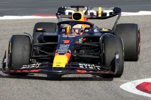Verstappen dominó los ensayos de la Fórmula 1 en Bahrein y Alonso sorprendió con el Aston Martin