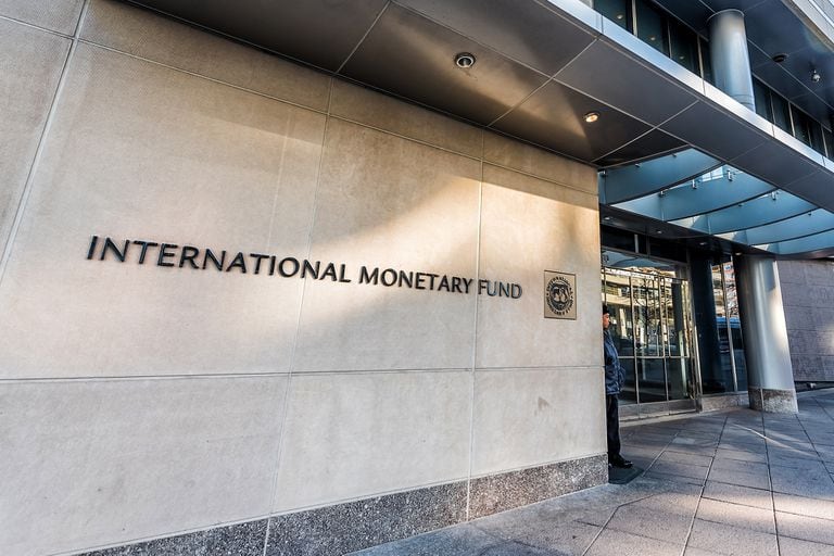 Los riesgos que enfrentaría la Argentina si no cumple con el FMI