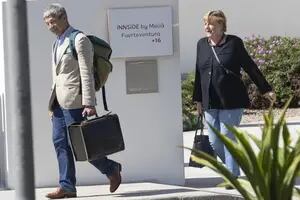 Las vacaciones low cost de Merkel como una turista más en España: vuelo en clase económica y hotel barato