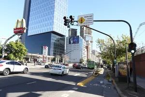 En una importante avenida porteña colocarán semáforos que se adaptarán al flujo de vehículos