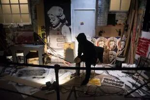 El taller de Banksy en La Rural tal como se ve en Exit Through the Gift Shop
