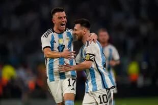 Lo Celso asistió a Lionel Messi y el rosarino no perdonó a Curazao; abrió el marcador y fue su gol 100 con el seleccionado argentino.