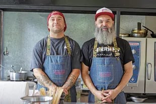 Rodrigo Sturtz y Alejandro Digilio, cocineros de Peperina restaurante.