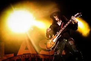 Slash habla de su primera guitarra y el nuevo disco de los Guns N' Roses