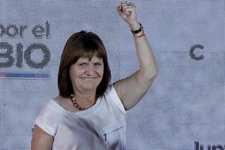 Patricia Bullrich en el búnker de Juntos por el cambio en Costa Salguero