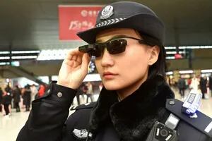 China identificará viajeros mediante anteojos inteligentes