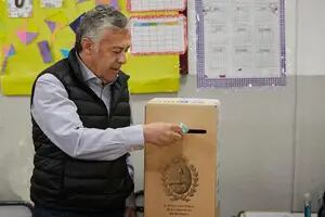 Cornejo votó y dejó una advertencia: "Se viene un año de turbulencia a nivel nacional"