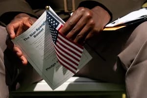Los cambios en el examen para obtener la ciudadanía de EE.UU. que pueden estresar a los solicitantes