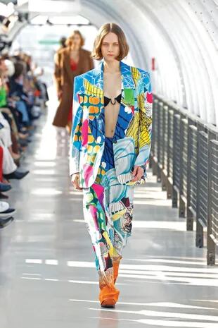 Diseño de Stella McCartney durante el Paris Fashion Week en marzo  último