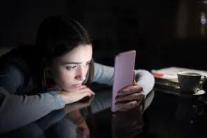 Demandan a TikTok, Facebook y Snapchat por provocar una crisis de salud mental de los jóvenes