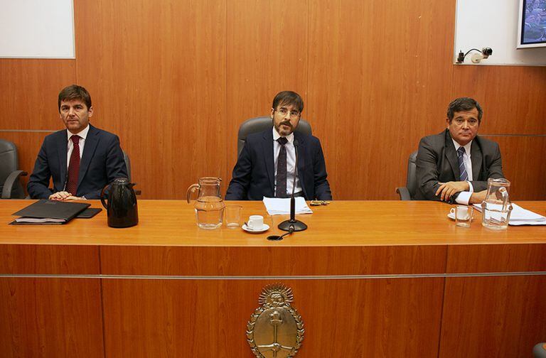 Los magistrados durante el juicio oral contra Ricardo Echegaray, Cristóbal López y Fabián de Sousa