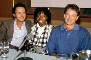 La emoción de Whoopi Goldberg y Billy Crystal al recordar a su amigo Robin Williams: “Él debería estar aquí”