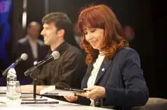 Una primera plana K, una audiencia juvenil y las razones detrás del regreso público de Cristina Kirchner