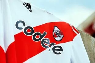 La empresa Codere, auspiciante en la camiseta de River