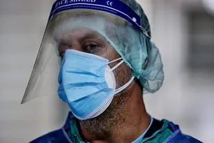 Sergio Fariña, de 41 años, es camillero en el hospital Alberto Balestrini