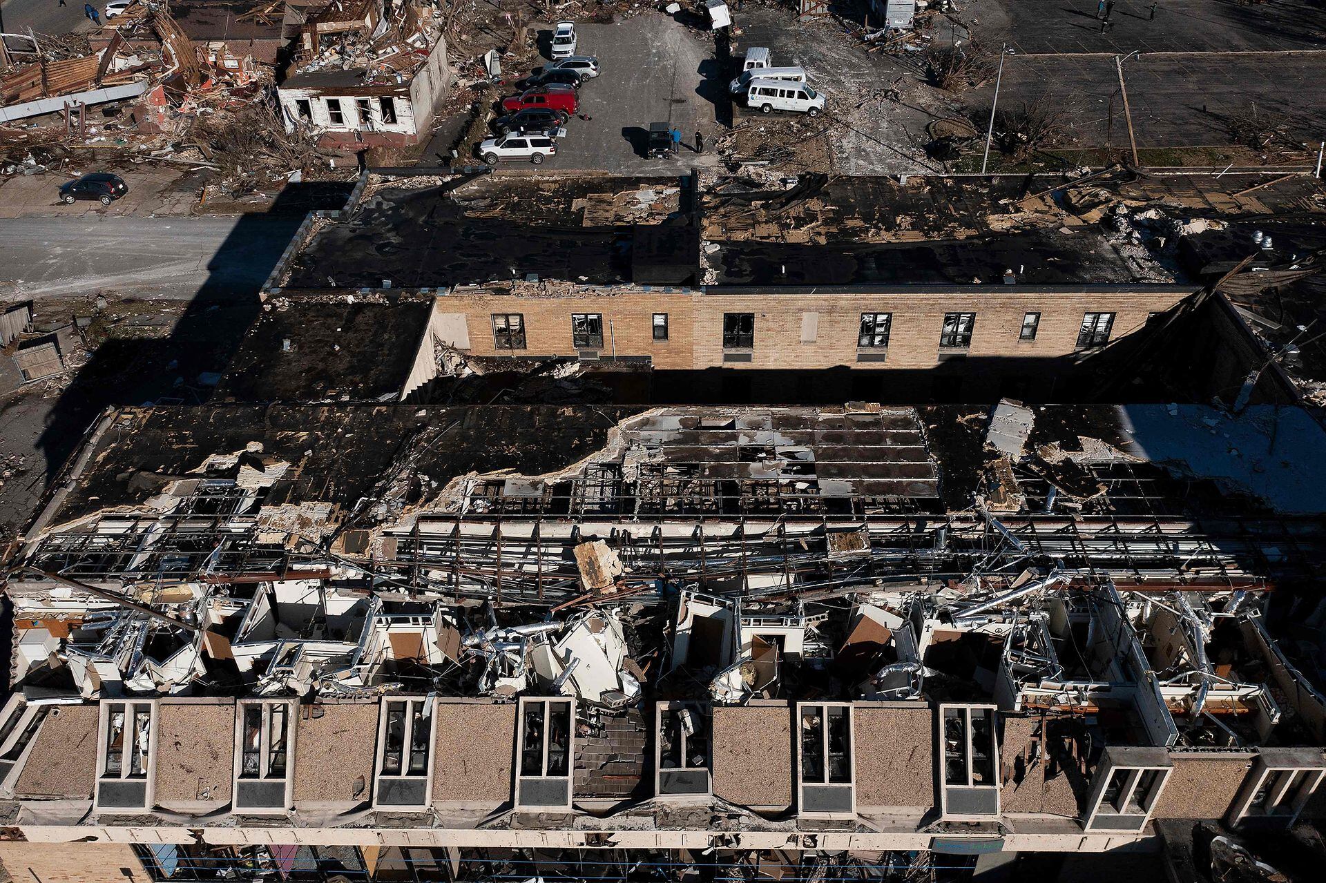 Edificios destruídos en Mayfield, Kentucky