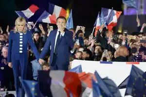 Emmanuel Macron habló tras su triunfo y frenó abucheos contra Le Pen