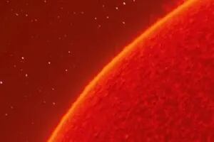 Astronomía: un fotógrafo logró captar impresionantes detalles del Sol