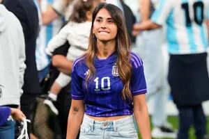 El detalle del look de Antonela Roccuzzo en el partido Argentina-Panamá que sorprendió a los hinchas