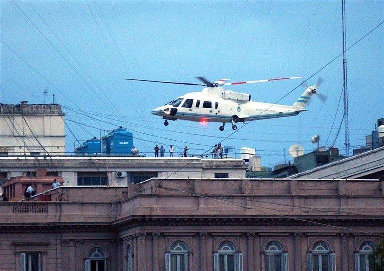 “Que se vayan todos”: el día en que De la Rúa dejó la Casa Rosada en helicóptero