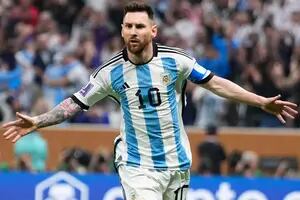 Messi subastó seis camisetas que vistió con la selección en Qatar 2022 y se recaudó una cifra millonaria