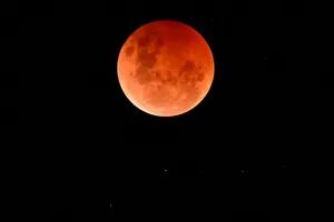 Cómo se vivió el eclipse de la “Luna de Sangre”
