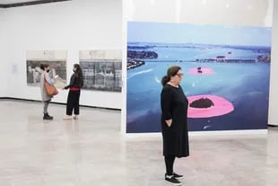 La recorrida de LA NACION por las salas de la Fundación Proa, donde el sábado se inaugura para el público la exposición "Christo y Jeanne-Claude en Buenos Aires"