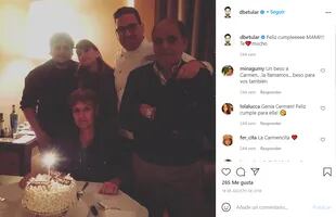 En agosto de 2016, Damián Betular mostró a su familia en Instagram con motivo del cumpleaños de su mamá, Carmen.