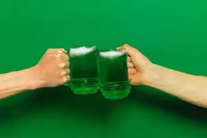 ¿Por qué se toma cerveza verde en el Día de San Patricio?