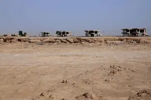 En fotos: el lago Sawa en Irak muere en manos del hombre y el cambio climáticio