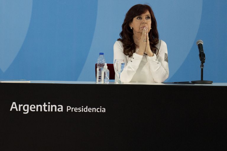 Cristina Kirchner durante una ceremonia para anunciar nuevas medidas agroeconómicas, en Casa Rosada (AP Foto/Natacha Pisarenko)