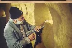 Video: excavó durante 23 años una cueva de siete pisos con cincel y martillo