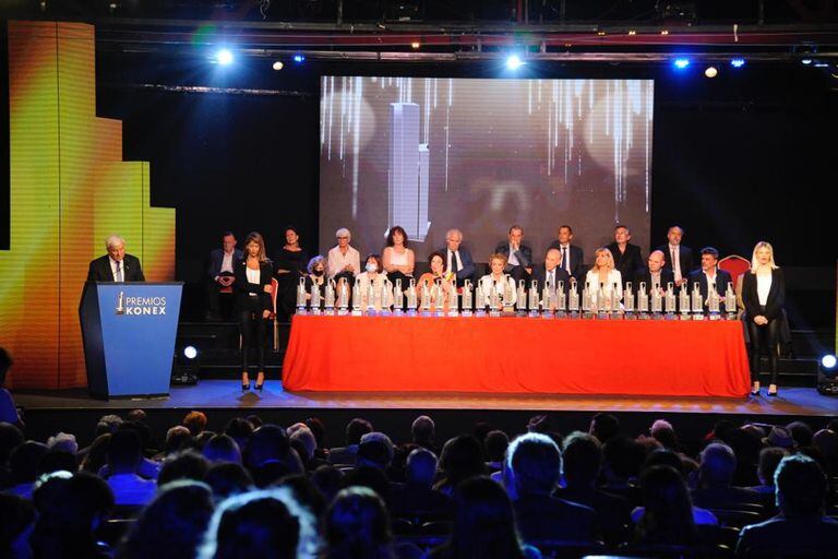 Integrantes del Gran Jurado de los Premios Konex: Espectáculo 2021
