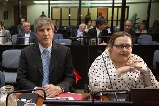 Amado Boudou y Graciana Peñafort, durante una audiencia del juicio por la adulteración de documentación y la compra de autos de Economía