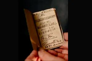 Reaparece en Nueva York un libro miniatura de las hermanas Brontë perdido durante un siglo