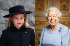 El significativo prendedor con el que la princesa Charlotte homenajeó a Isabel II