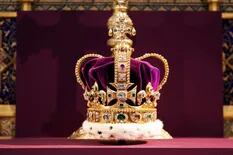 La monarquía británica adaptará una histórica corona para el rey Carlos III