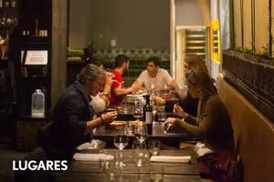Cómo es el restaurante que inventó el menú de pasos en Mendoza y cómo lo presenta la famosa guía