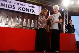 Se entregaron los premios Konex a las instituciones y a la comunidad