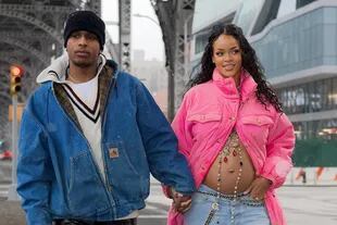 Rihanna y A$AP Rocky confirmaron que esperan a su primer hijo a fines de enero