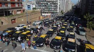 En Mar del Plata los taxistas mantienen vivo el reclamo contra la expansión de Uber