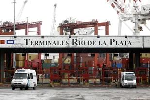 Denuncian penalmente a un sindicato por el bloqueo de una terminal en el puerto de Buenos Aires