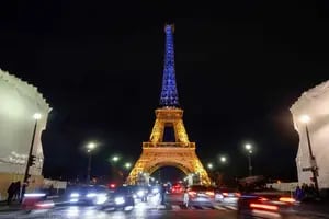La Torre Eiffel está cerrada desde hace días por una de las huelgas más largas de su historia