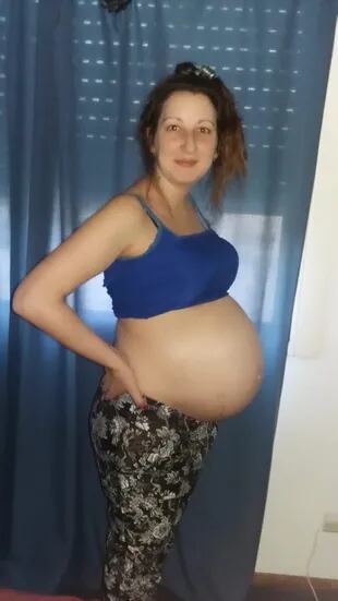 A los 5 meses, el embarazo parecía casi de 8