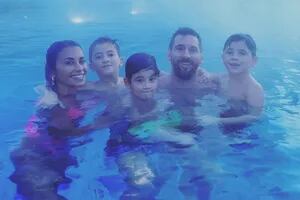 Messi compartió fotos de sus vacaciones familiares y el look de sus hijos causó furor