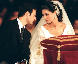Paloma Cuevas y Enrique Ponce se casaron el 25 de octubre de 1996 en Valencia, España (Crédito: Alberto Estevez/Manuel Bruque)